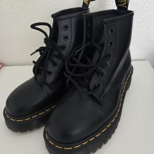 Dr MARTENS 101 Bex US Size 7 EU 39